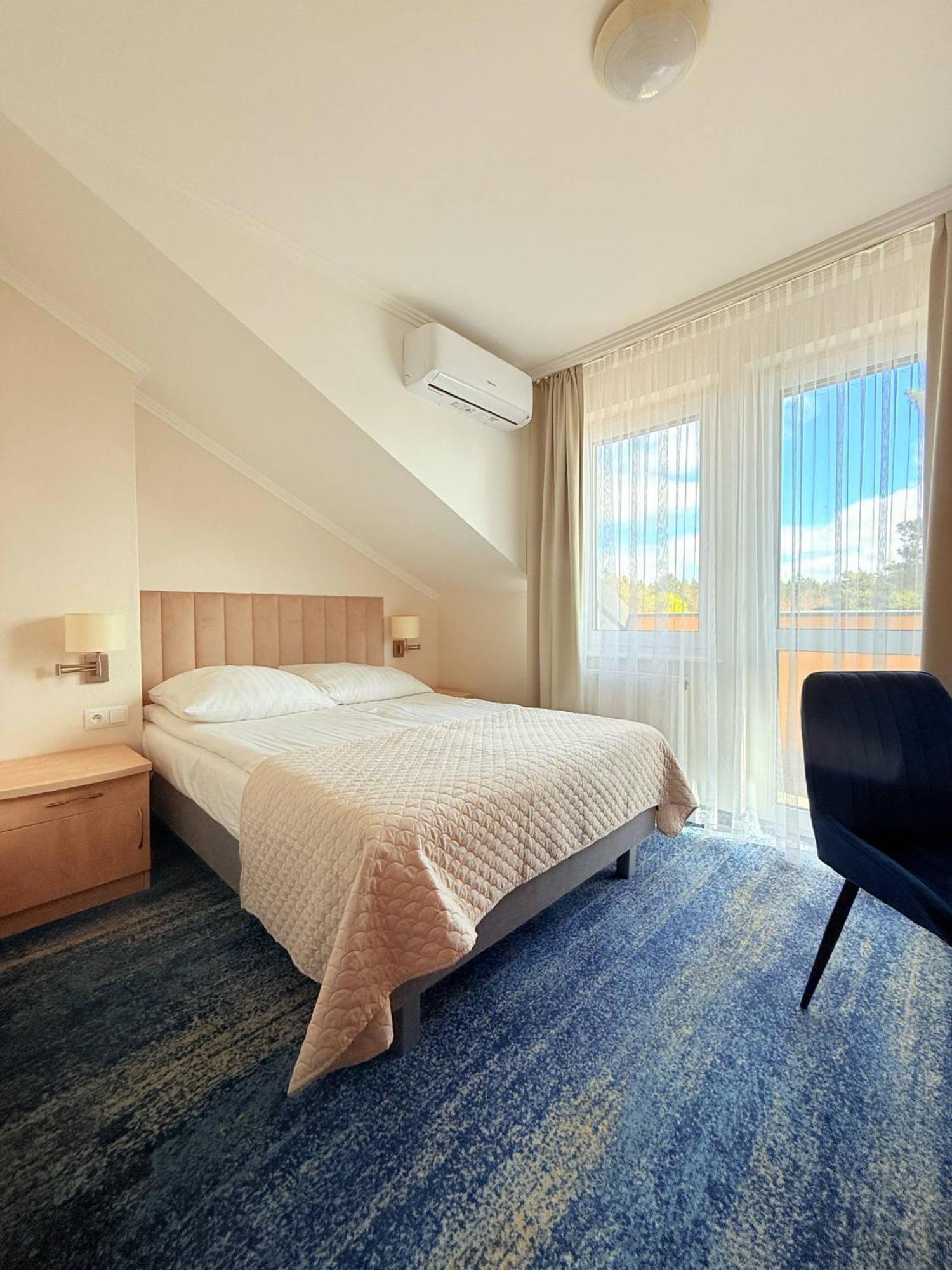 Hotel La Siesta & Medical Spa Jastrzebia Gora Ngoại thất bức ảnh