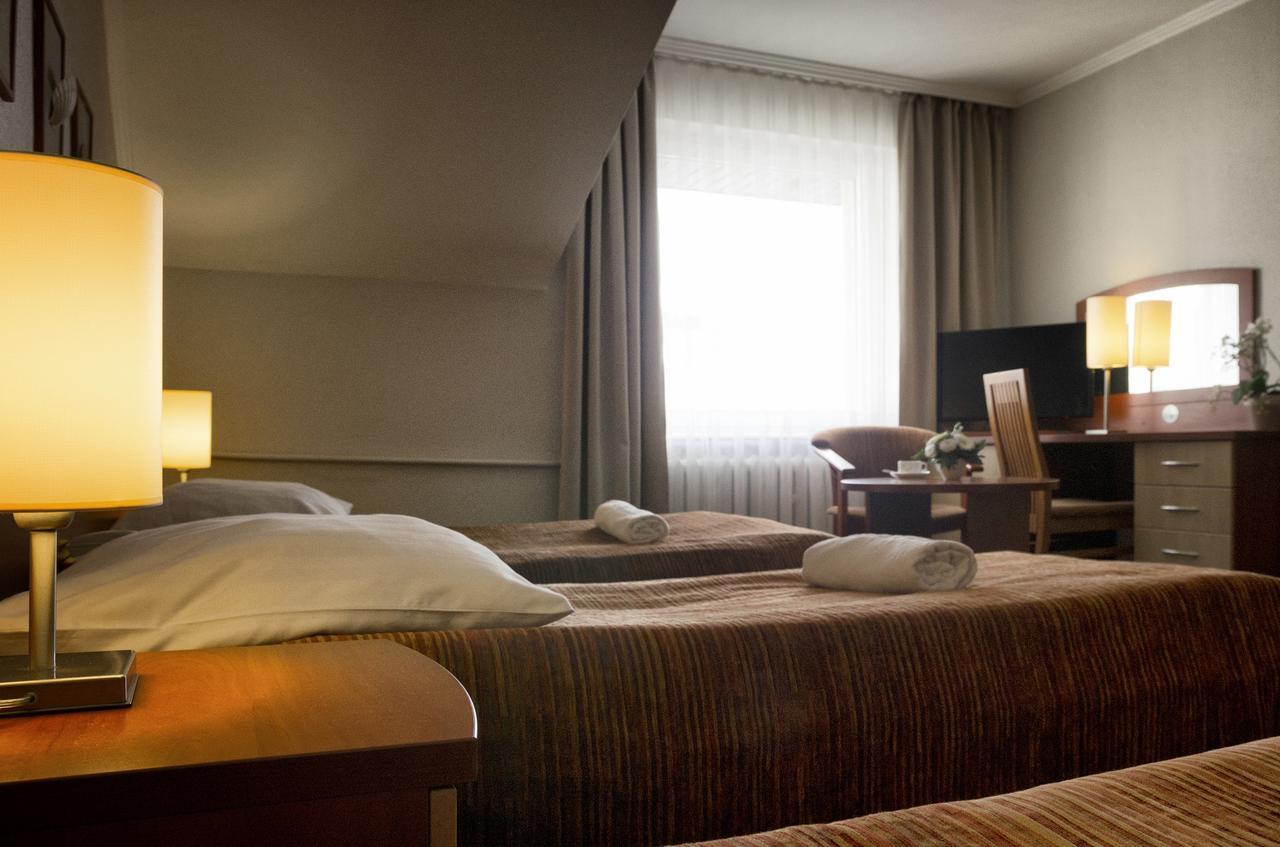 Hotel La Siesta & Medical Spa Jastrzebia Gora Ngoại thất bức ảnh