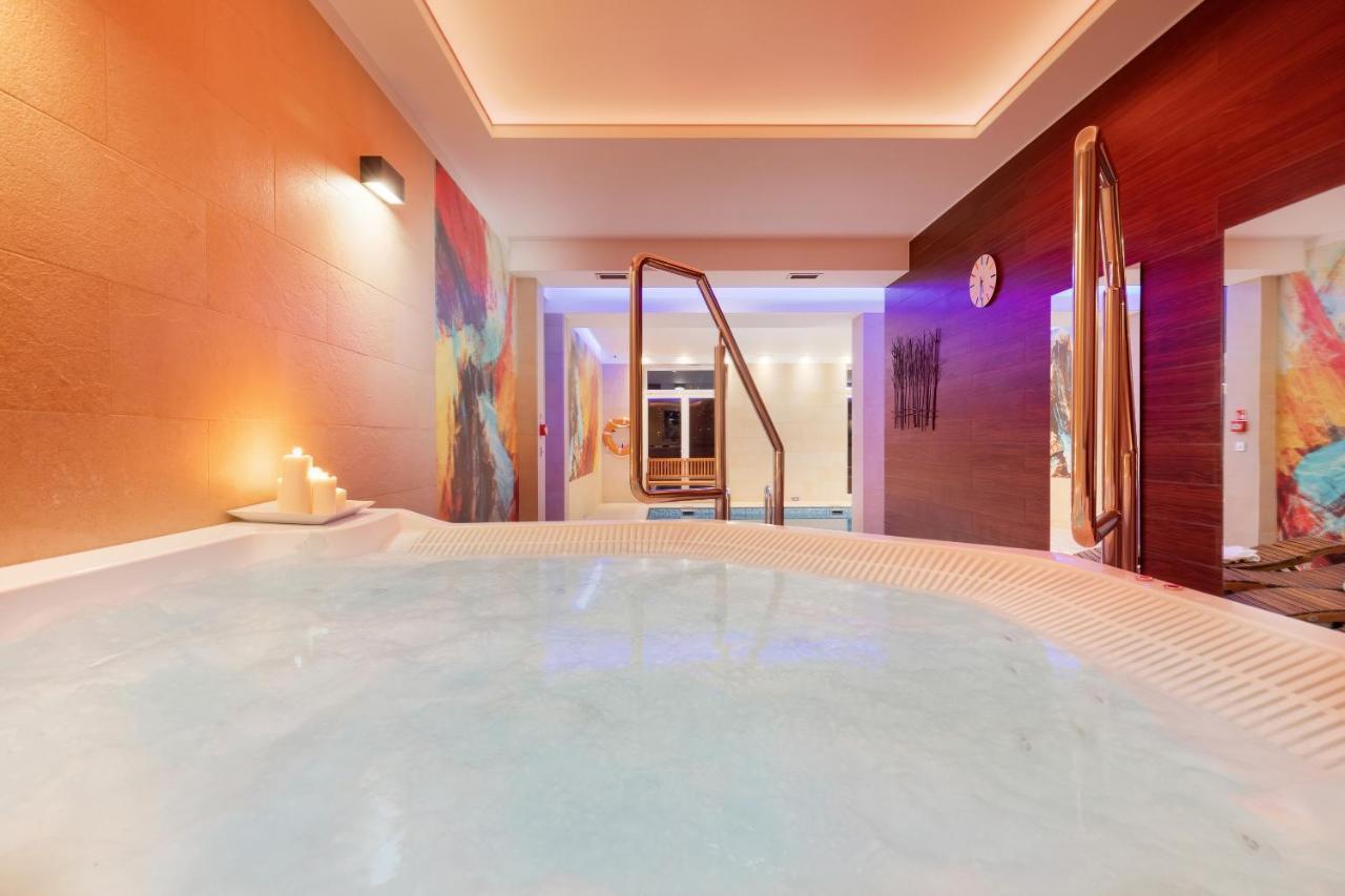 Hotel La Siesta & Medical Spa Jastrzebia Gora Ngoại thất bức ảnh